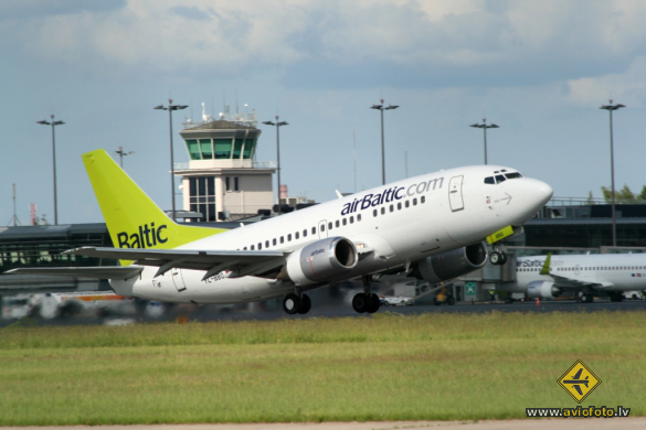 Boeing 737-522